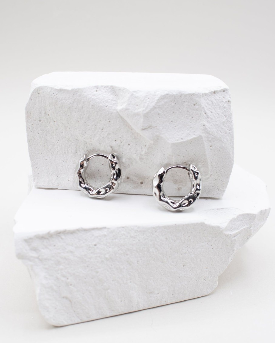 Women 227 Earrings | Soraya Mini Silver Hoop Earrings